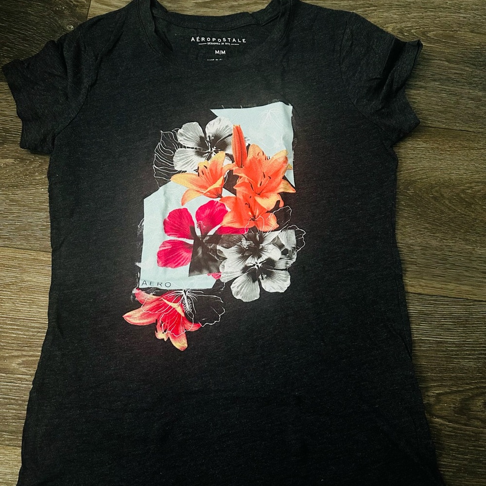 Aeropostale Women's Charcoal Tee with Vibrant Floral Design